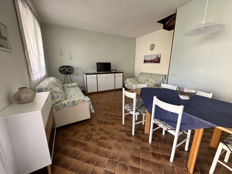 Wohnbereich mit Fernseher - Lido di Pomposa - Delta Blu Residence Village