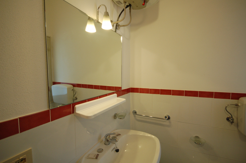 Completely renovated bathroom - Lido di Pomposa - Ferienanderadriaküste