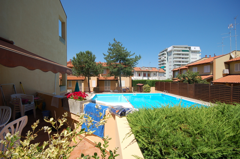balcony with pool view - Lido di Pomposa - Adriatic coast